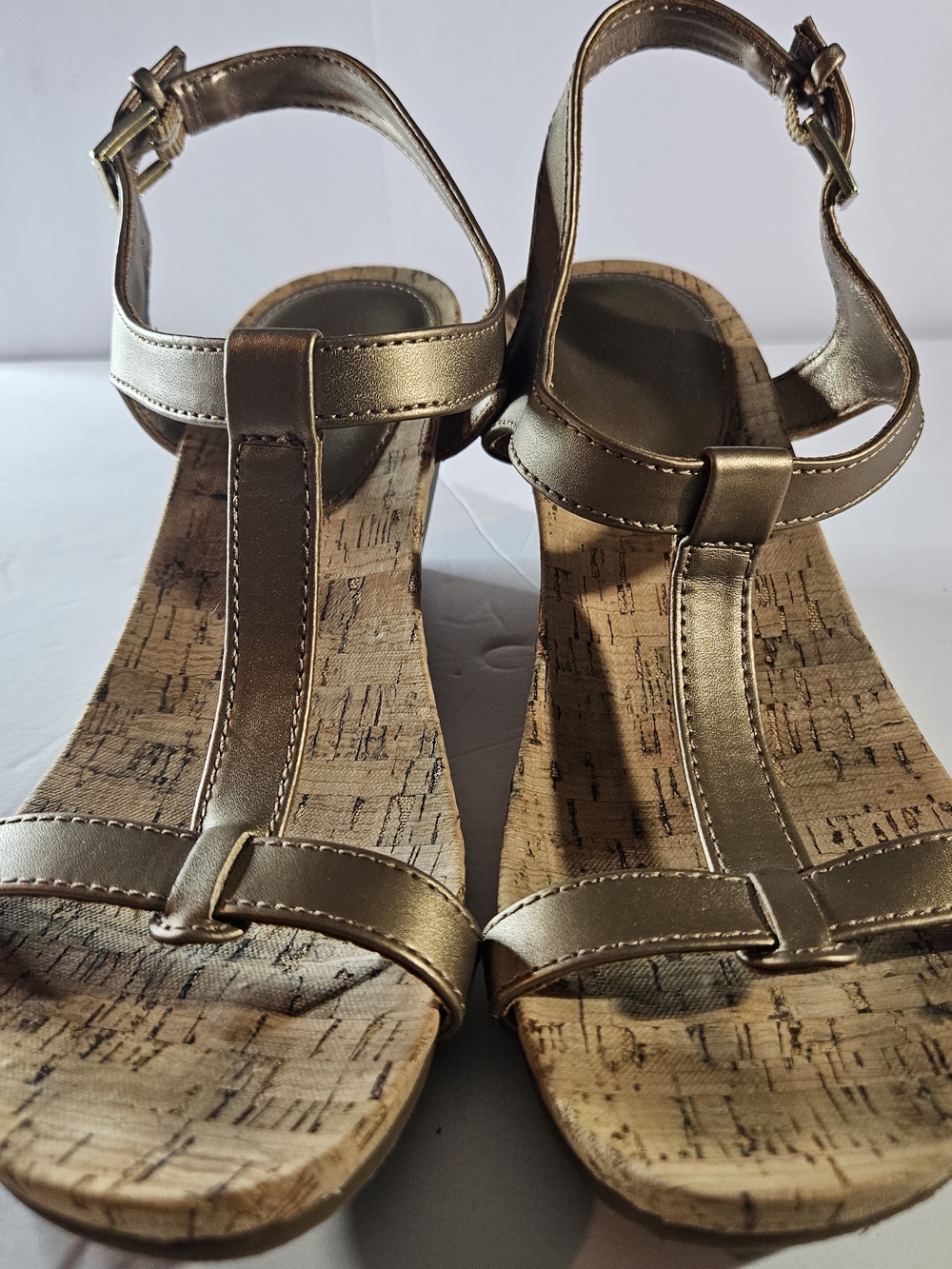 G.H Bass Sunjuns bloom Metallic Gold Cork Wedge T-Strap Sling-back Sandals